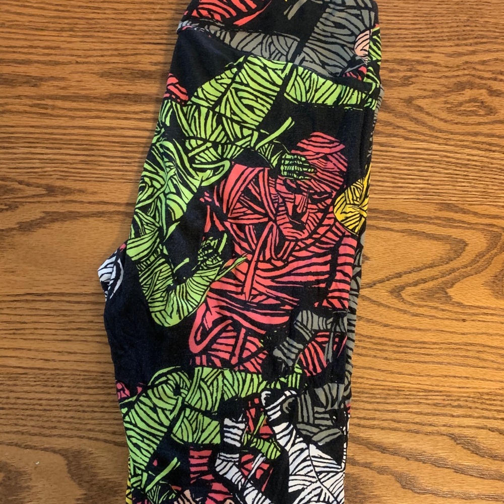 LuLaRoe OS leggings